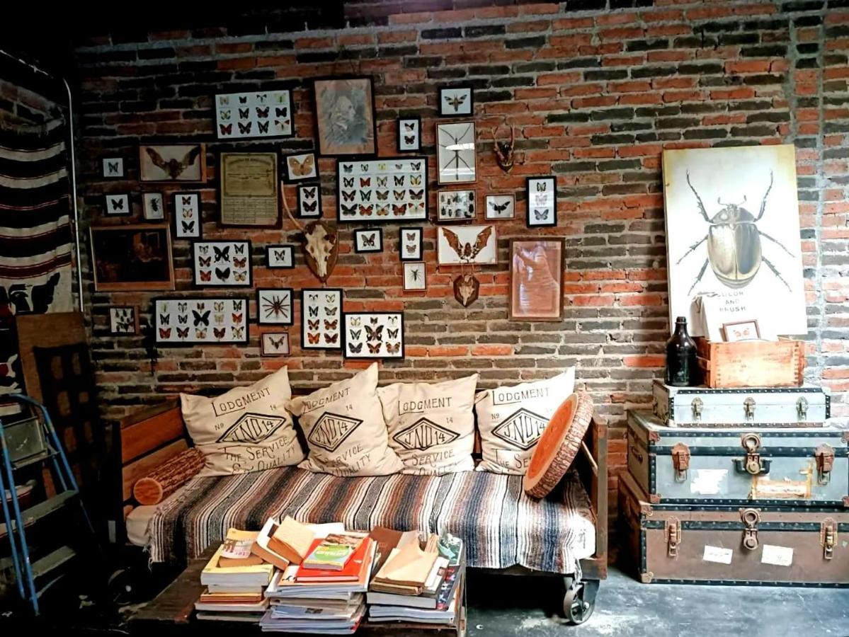 Bed and Breakfast J No.14 Бангкок Екстер'єр фото
